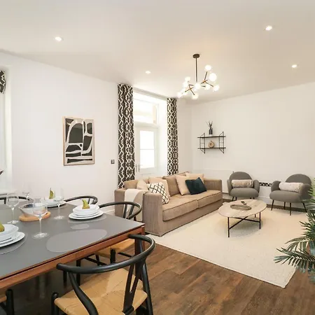 Alice House Stone Cross Mansion * Ulverston