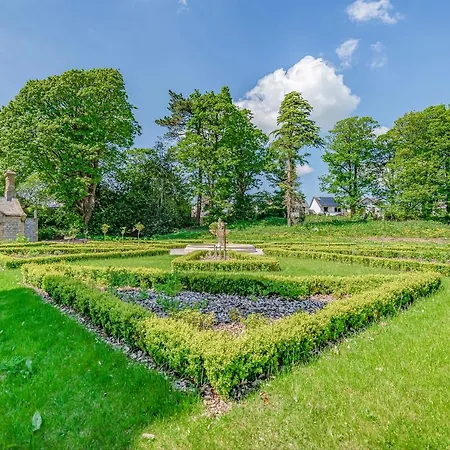 Alice House Stone Cross Mansion Holiday home *